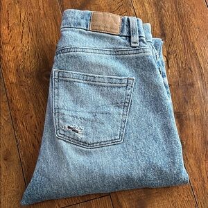 American Eagle Curvy Moms Jeans